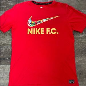 Nike FC World Cup T Shirt Size M